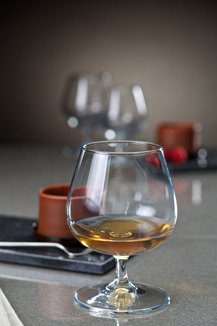 Charante Brandy Glass Lifestyle Image