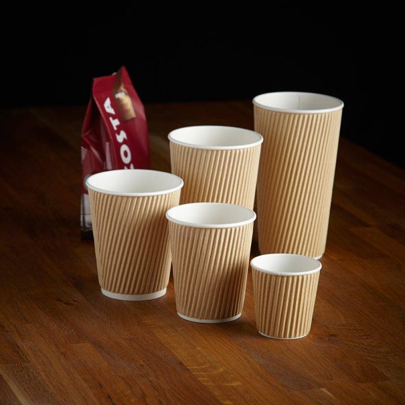 A group of Kraft Ripple Cups lifestyle image with bag of coffee