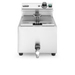Front of the Hendi Mastercook Single Tank Electric Fryer 8L with lid closed