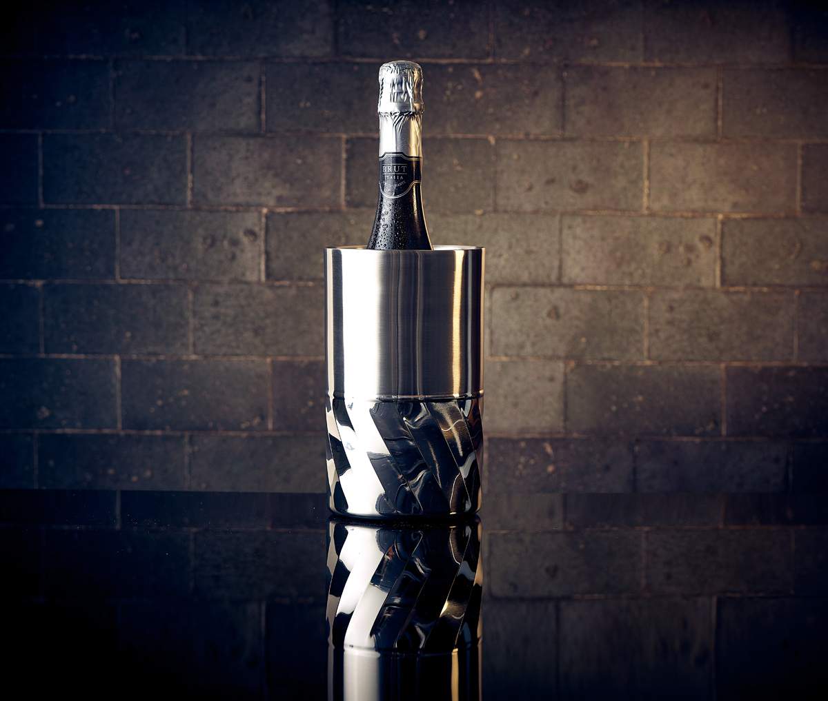 Stainless Steel Swirl Wine Cooler Lifestyle