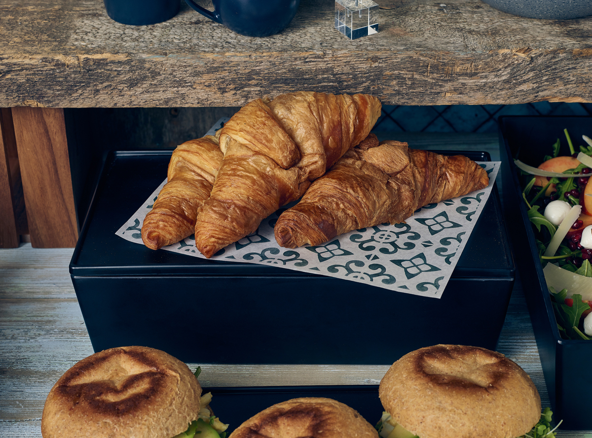 Matt Black Melamine Buffet Boxes and Lid with croissants
