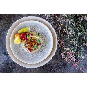 Lifestyle image of Luca Ocean Gourmet Flat Plate with food
