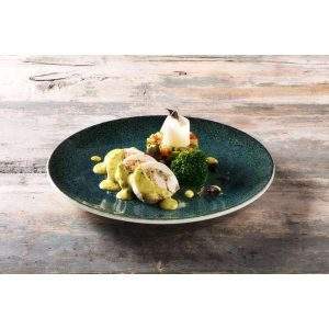 Lifestyle Image of Ore Mar Gourmet Flat Plate 21cm