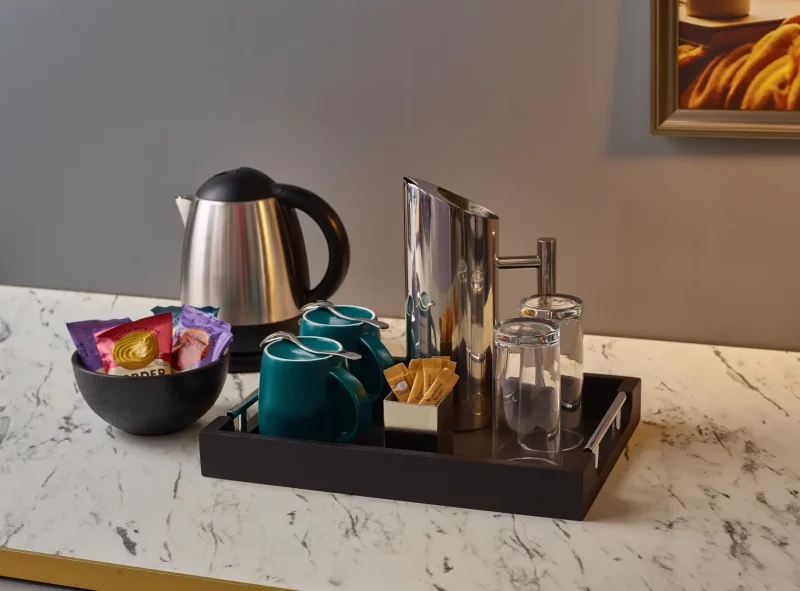 Room service set up including a Black Jute Buffet Bowl